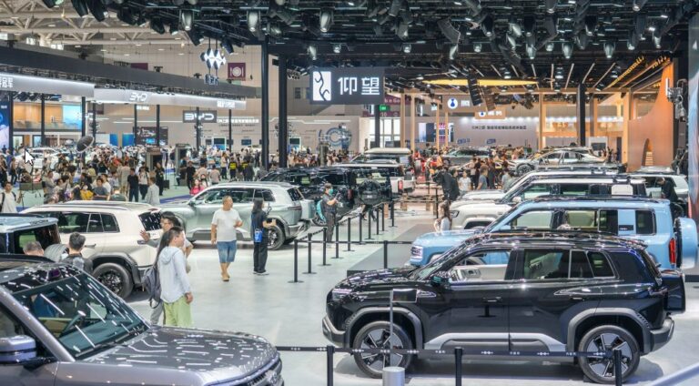 Chinese Automakers Expand Global Presence Through Strategic Growth