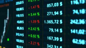 Analysts Pick Top Stocks For Today's Trading