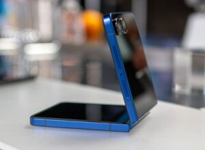 Samsung Flip Z8